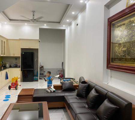 Nhà 4 tầng 75m2 đường Phạm Tử Nghi, Thiên Lôi