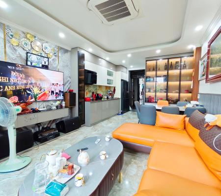 Nhà 5,5 tầng Lô 20B Lê Hồng Phong sau Parkson, BigC