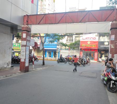 Nhà 3 tầng ngõ 266 Trần Nguyên Hãn thuận tiện kinh doanh buôn bán
